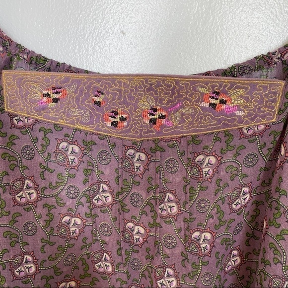 Anthropologie Lux Sheer Purple Floral Pullover Top w/Gold Embroidery Front Sz M - Picture 6 of 11